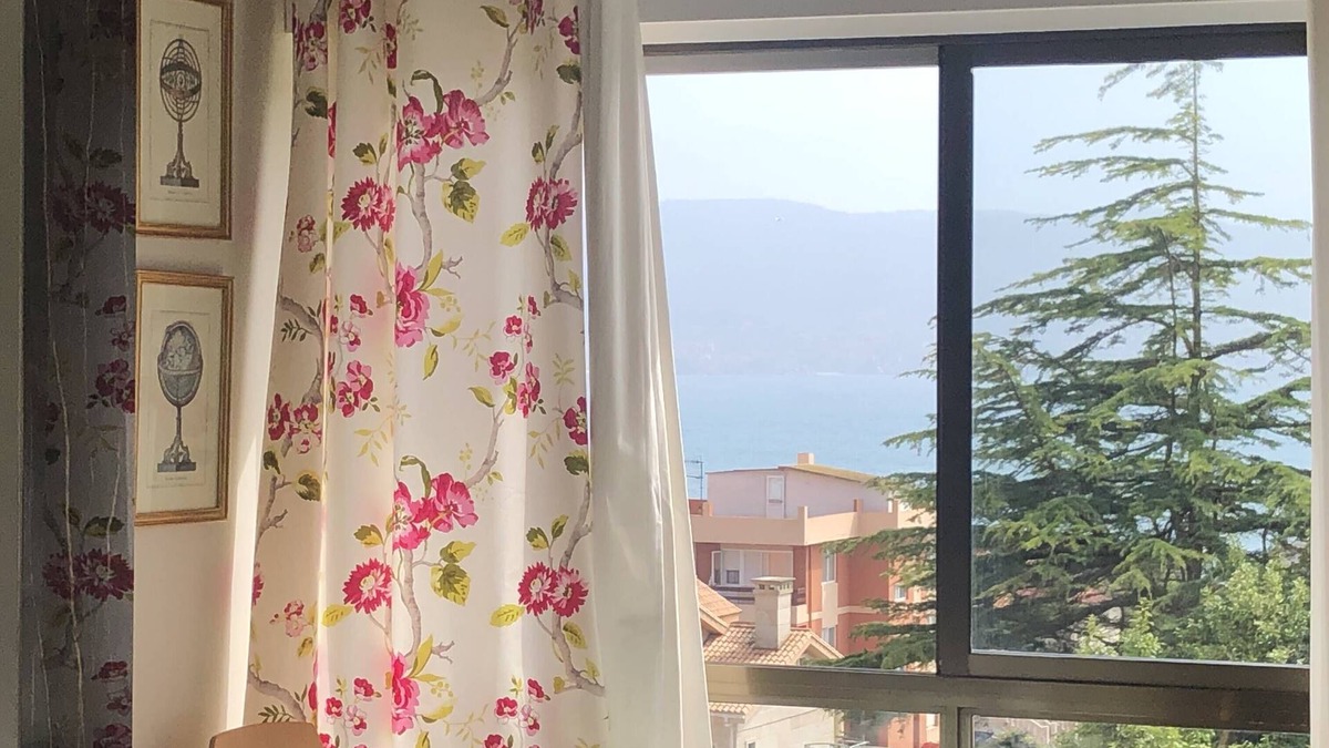 Panxon Apartment | Sea and Beach Latin, garage, landscapes, gastronomy, leisure,