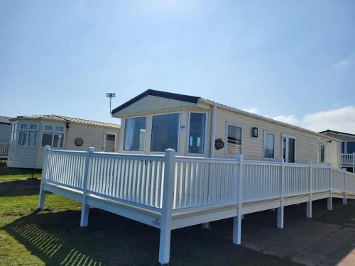 Crimdon Other | Sea Bliss Beachfront Caravan, 2 Bed King Ensuite, Sleeps 6, Wrap Decking, Crimdon Dene