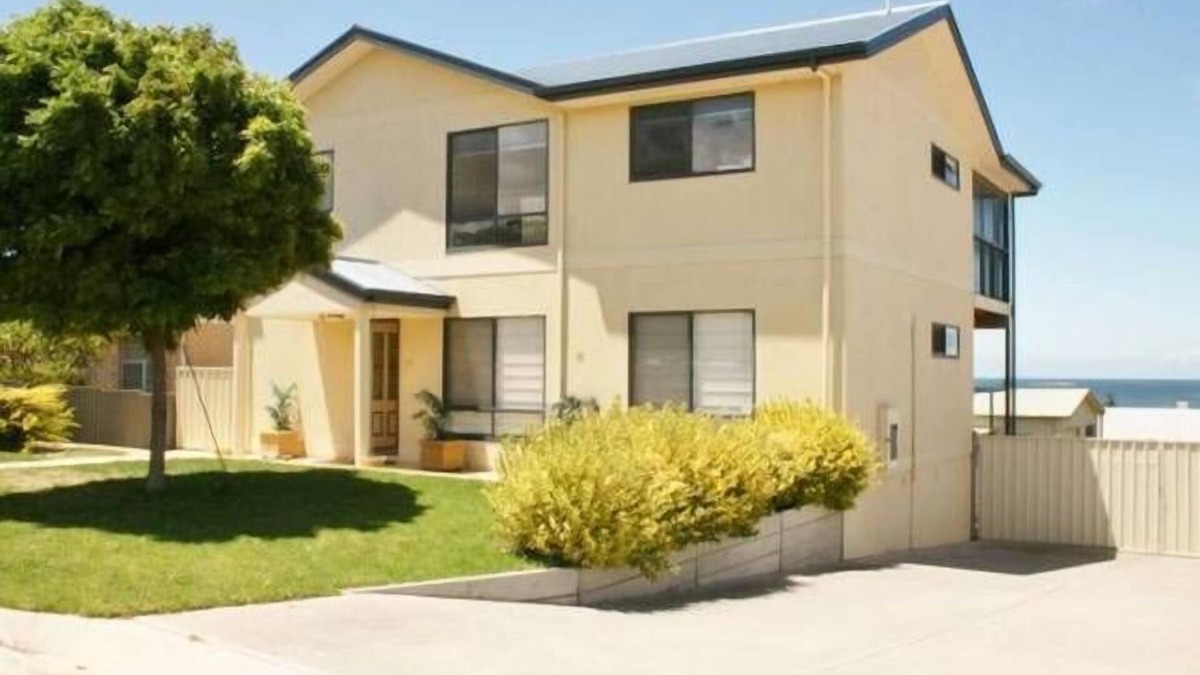 Port Vincent House | Sea-Breaze - An Oasis For The Whole Family