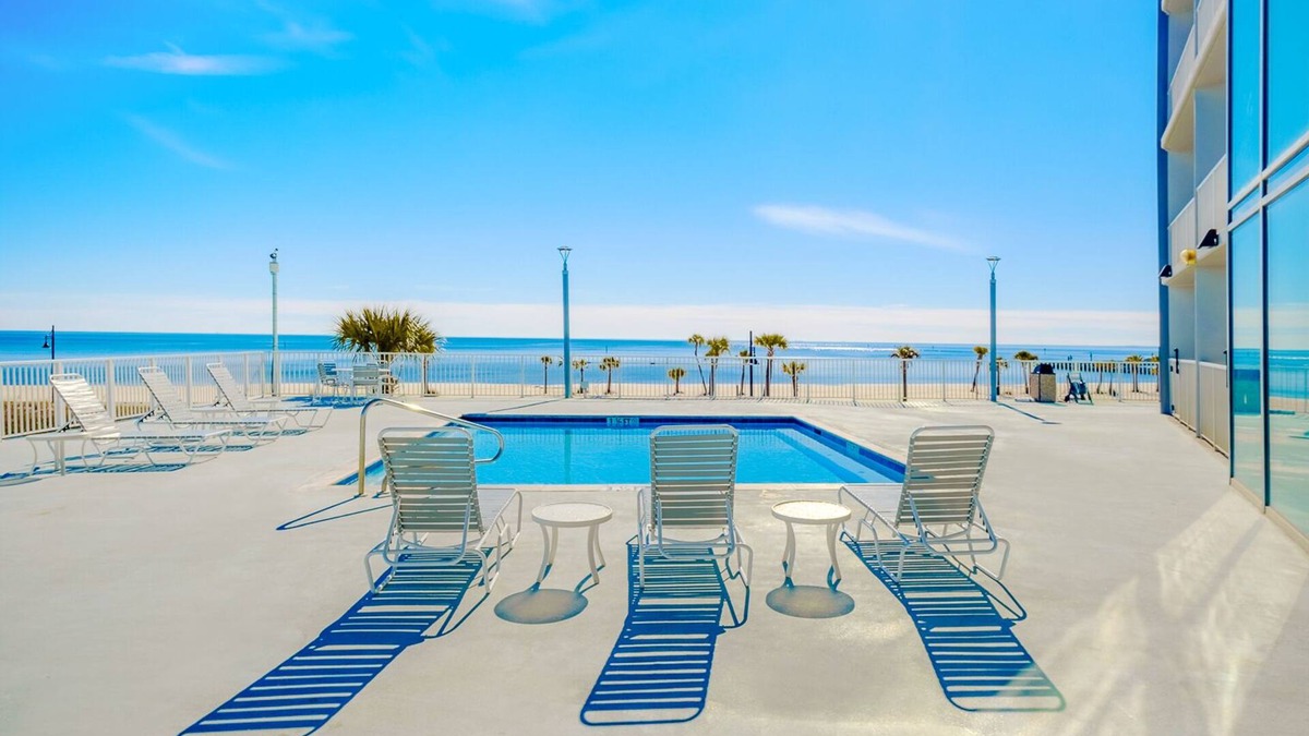 Biloxi Condo | Sea Breeze 405: 2 BR, 2 BA Condominium in Biloxi, Sleeps 6