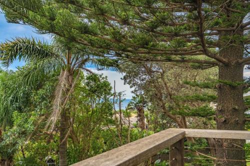 Forresters Beach House | Sea Breeze
