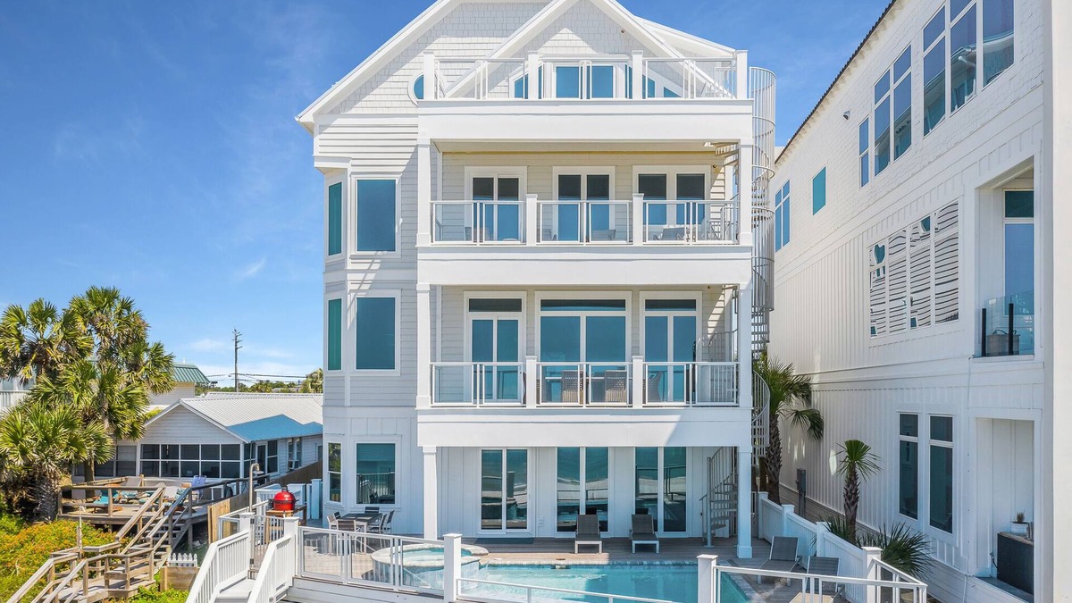 Hollywood Beach House | "Sea Breeze" Family Beachfront Home w/Private Pool & Game Room