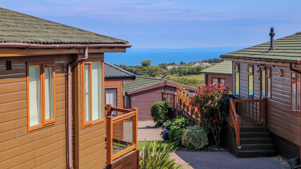 Mullacott Cottage | SEA BREEZE, family friendly, character holiday cottage in Ilfracombe
