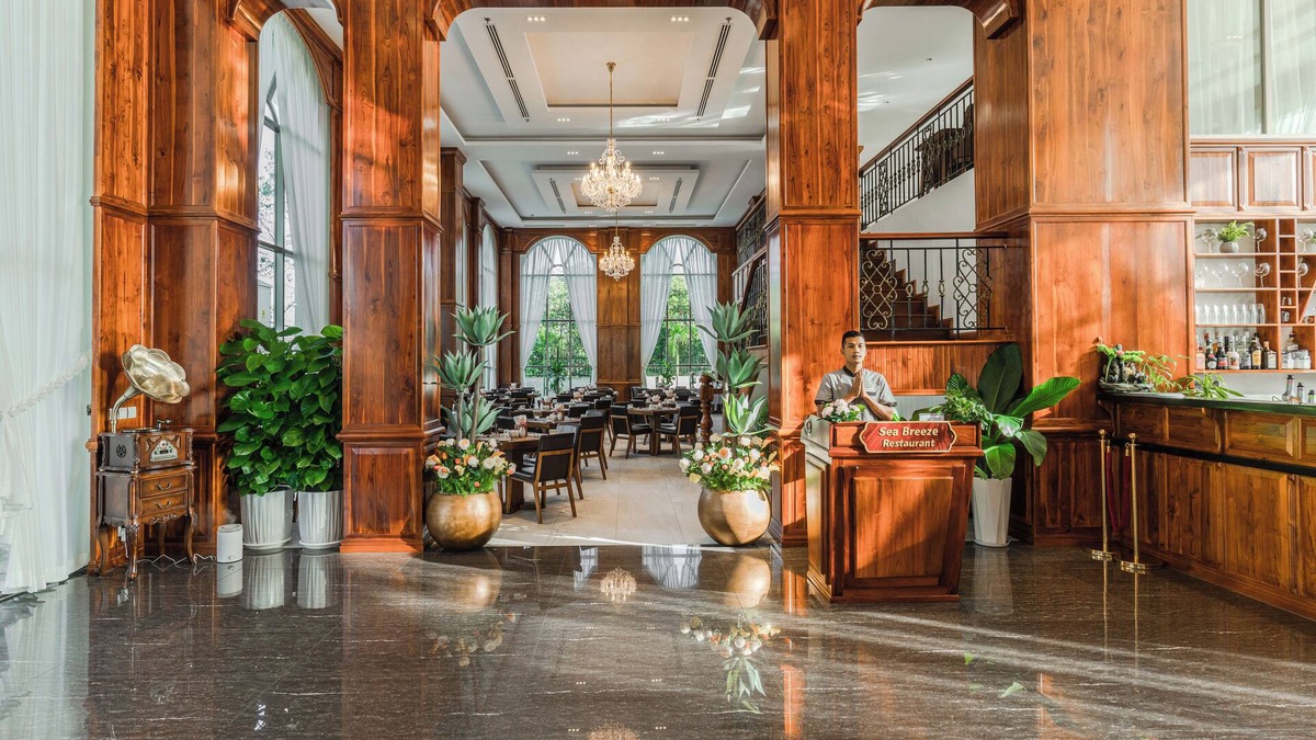 Mittakpheap Hotel | Sea Breeze Hotel & Villa