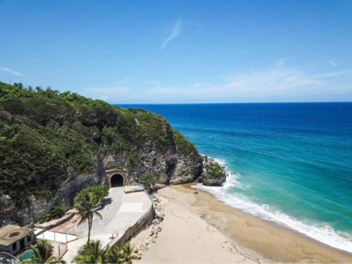 Terranova Apartment | Sea Breeze Tunnel Hideaway 6