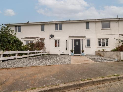 Garn Fadryn House | Sea Cliff