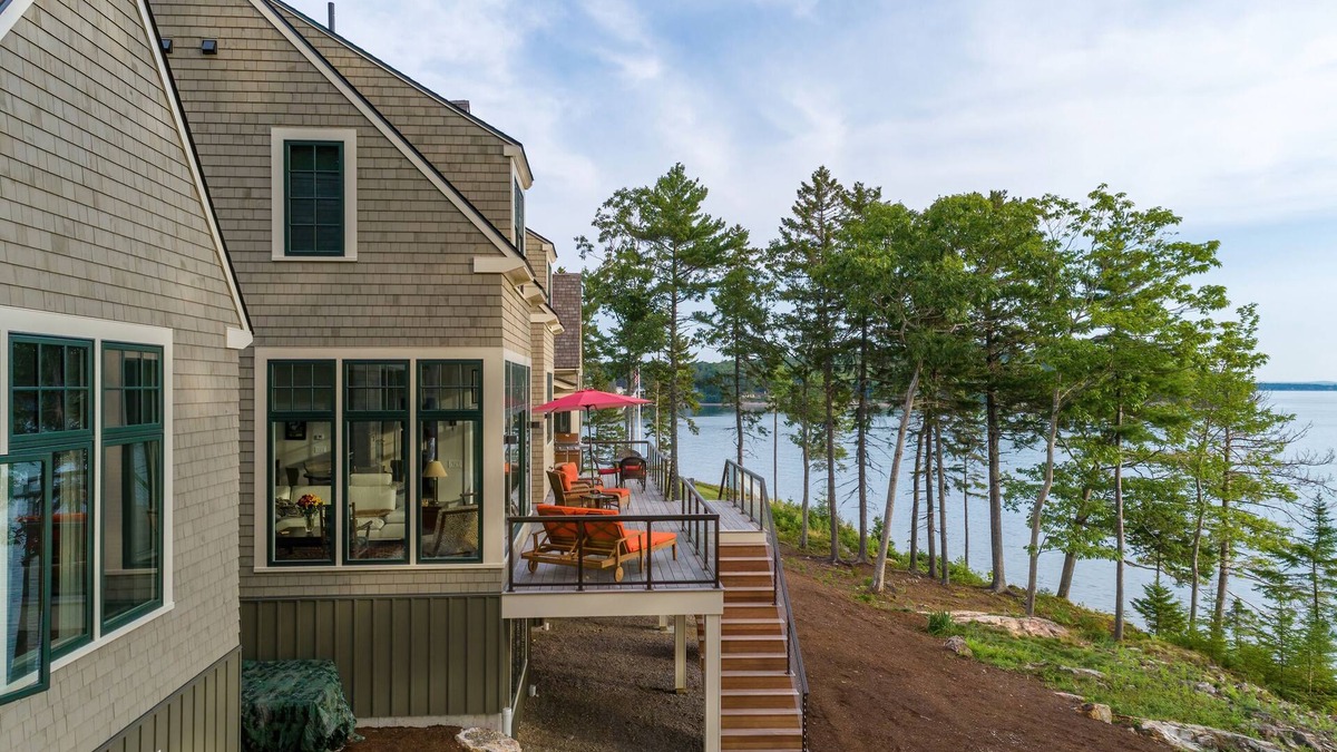Hulls Cove House | Sea Cliff on Frenchman's Bay
