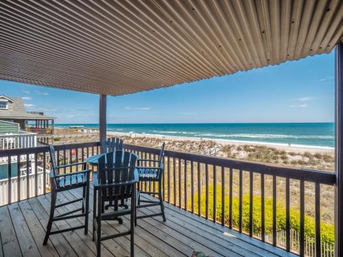 Wilmington Beach Apartment | Sea Colony #12A