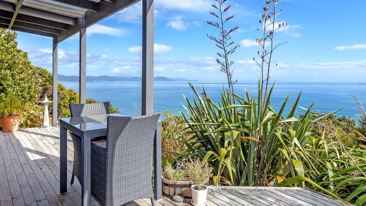 Rings Beach Apartment | Sea-escape "JUST FOR TWO" private with absolutely Jaw Dropping Sea Views