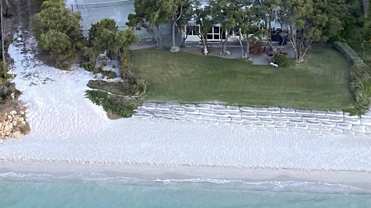 City Of Busselton House | Sea'Esta Sands - Absolute Beachfront Property