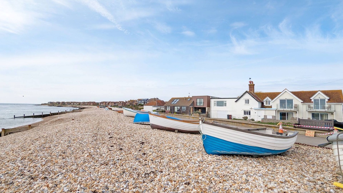 Selsey Cottage | Sea Esta, Selsey - sleeps 4 guests in 1 bedroom