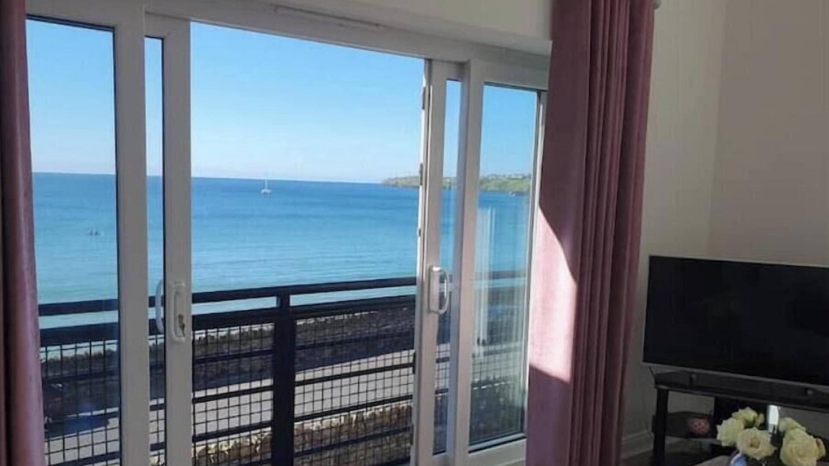 Tramore Apartment | Sea front Apartment in Tramore