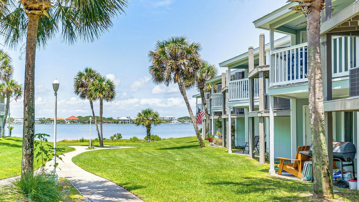 Villa Sabine Condo | ‘Sea La Vie’ Condo: Pensacola Beach Access!