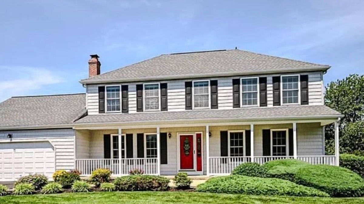 Rehoboth Beach House | Sea La Vie: Entire home, off-street parking, yard, Rehoboth Beach Yacht & Country Club Neighborhood
