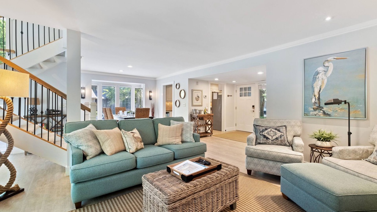Sea Pines Villa | Sea Pines ISLAND SONG VILLA @ INLAND HARBOUR-Pool, Tennis, Pickleball, Location!