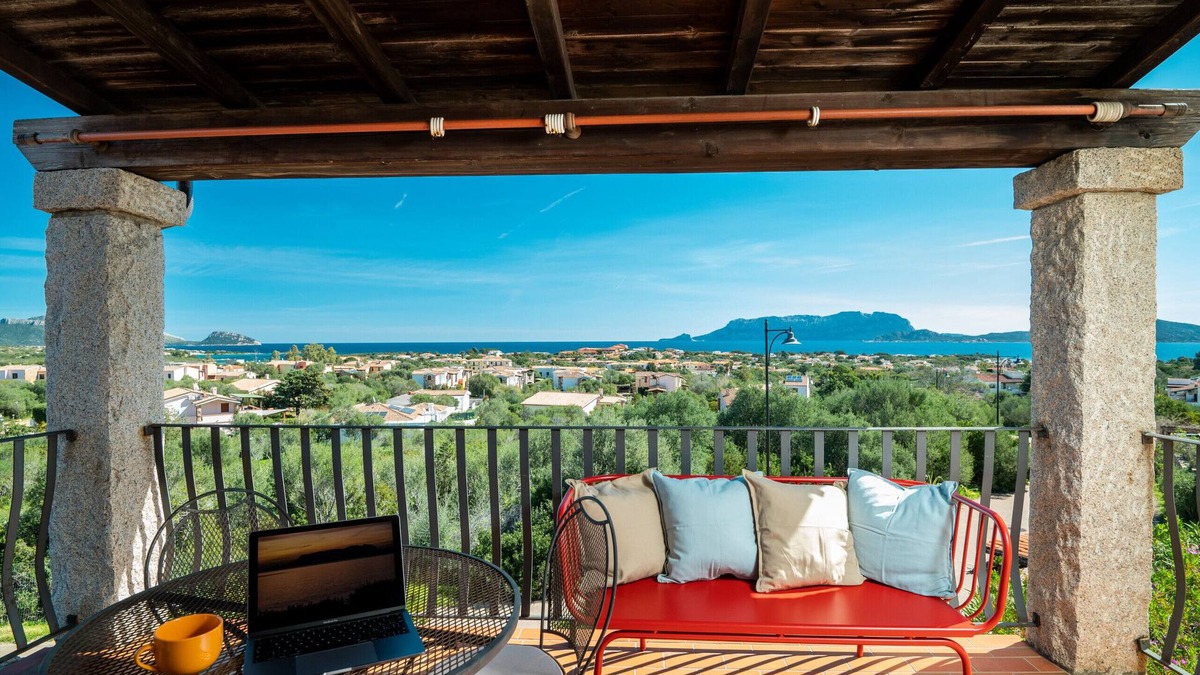 Pittulongu Apartment | Sea Shell 28 - a sea-view escape