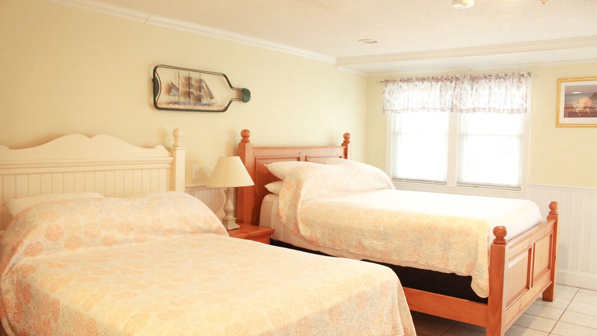 Dennis Port Cabin | Sea Shell Motel - Room 1