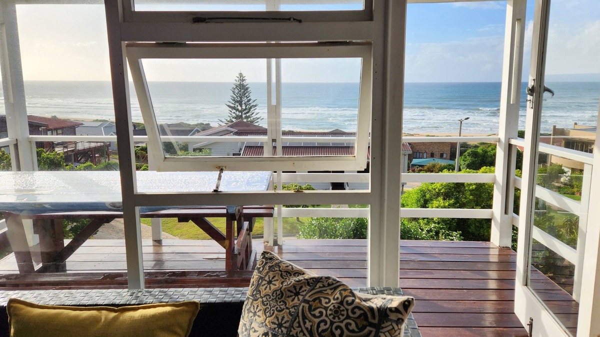 Great Brak River Apartment | SEA SIDE HOLIDAY 50 METERS FROM THE BEACH IN GARDEN ROUTE OF S A