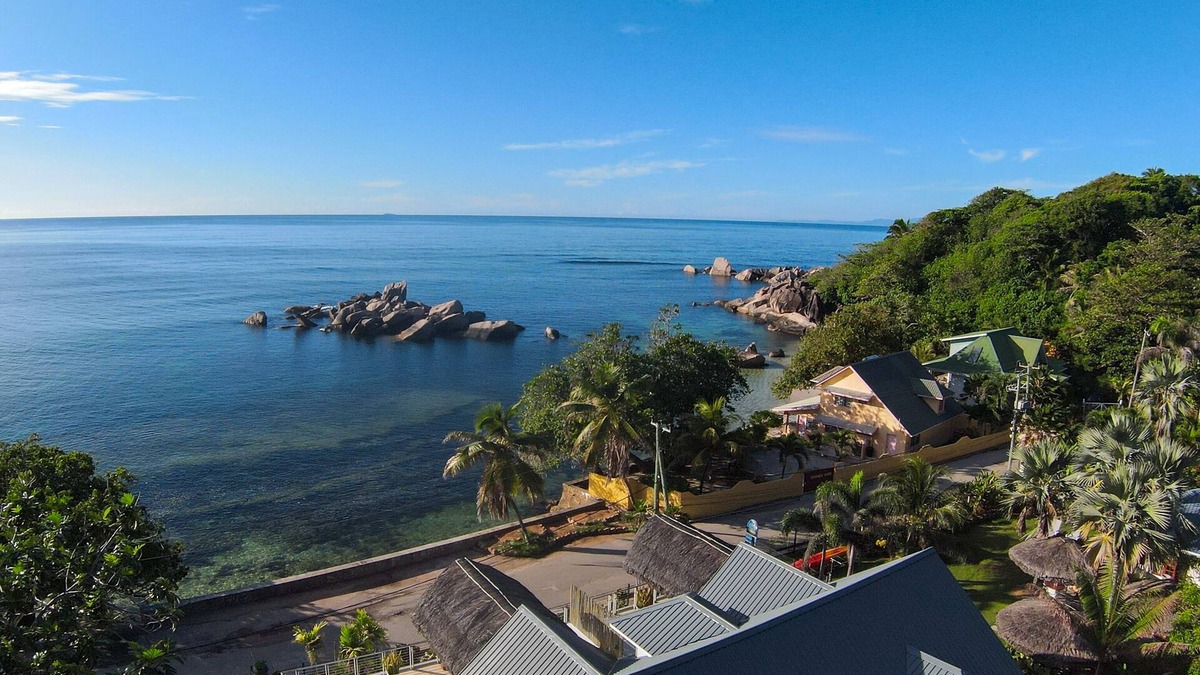 Anse Bois de Rose Apartment | Sea Splash & La Petite Maison