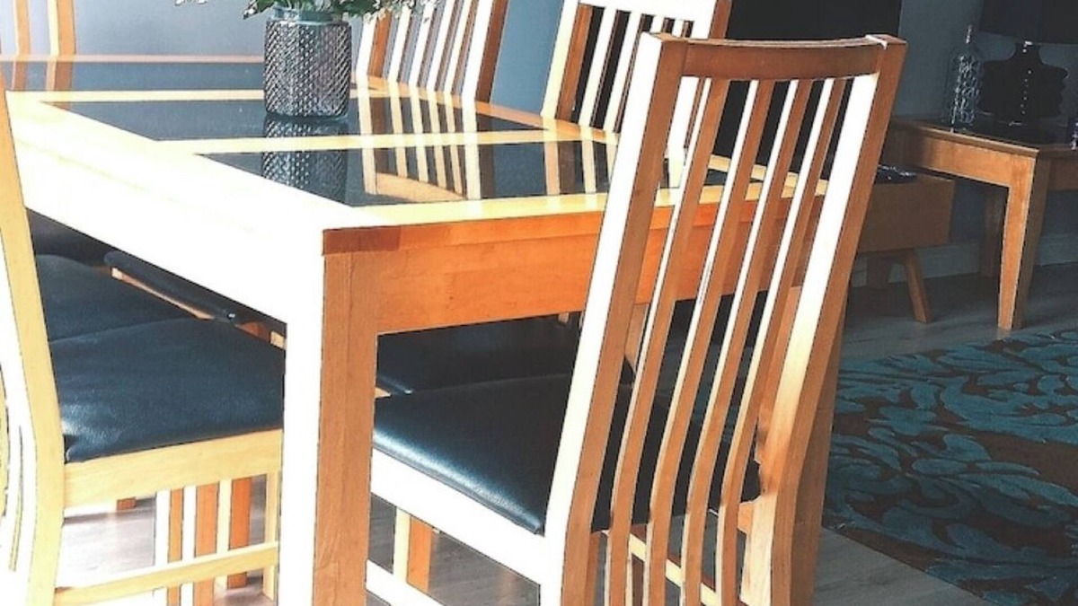 Bangor Apartment | Sea Surf, 2 bedroom, fully equipped ground floor apartment, sleeps 4, in city