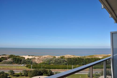 Bredene Apartment | SEA THE SEA - FEEL THE SEA - TOUCH THE SEA