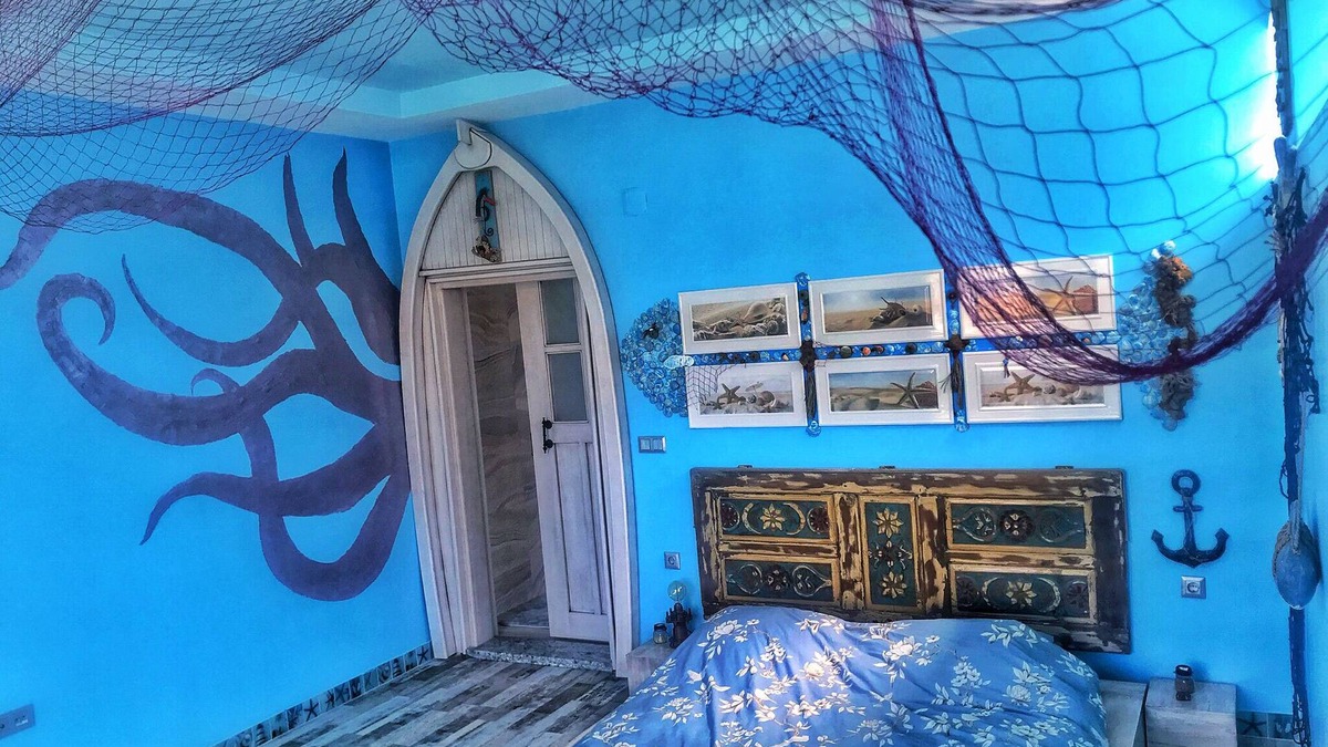 Eceabat House | Sea -themed 1 bedroom luxury studio sleeps 2, among olive grove