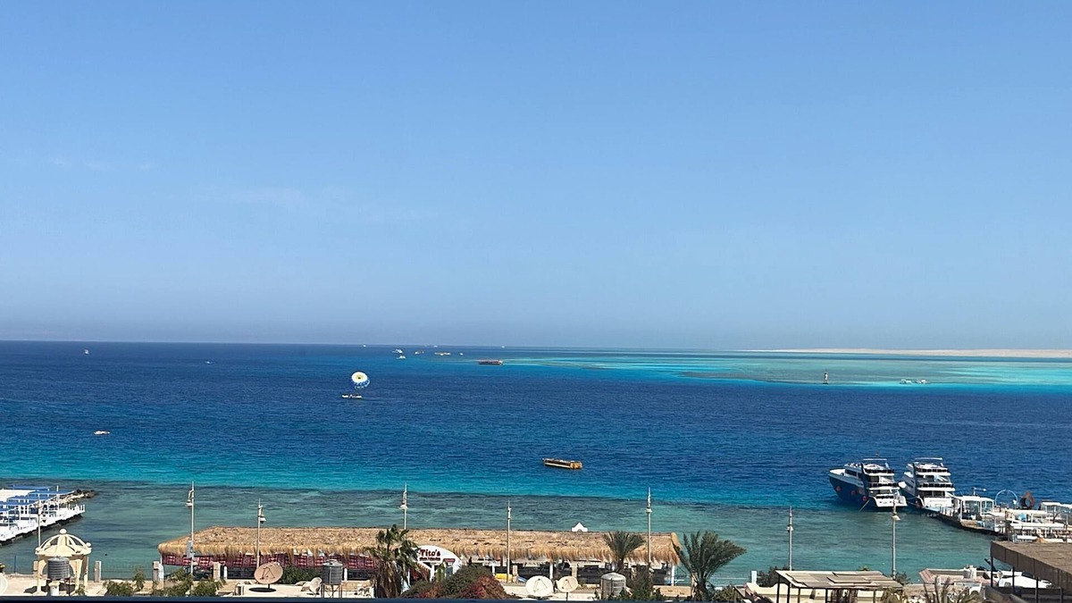 Sakkala Apartment | Sea view 3-bedroom apartment in delightful hurghada , n with AC, WiFi