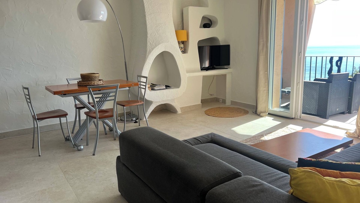 Theoule-Superieur Apartment | Sea view apartment with swimming pool - private beach - sauna-hamman -tennis- restaurant
