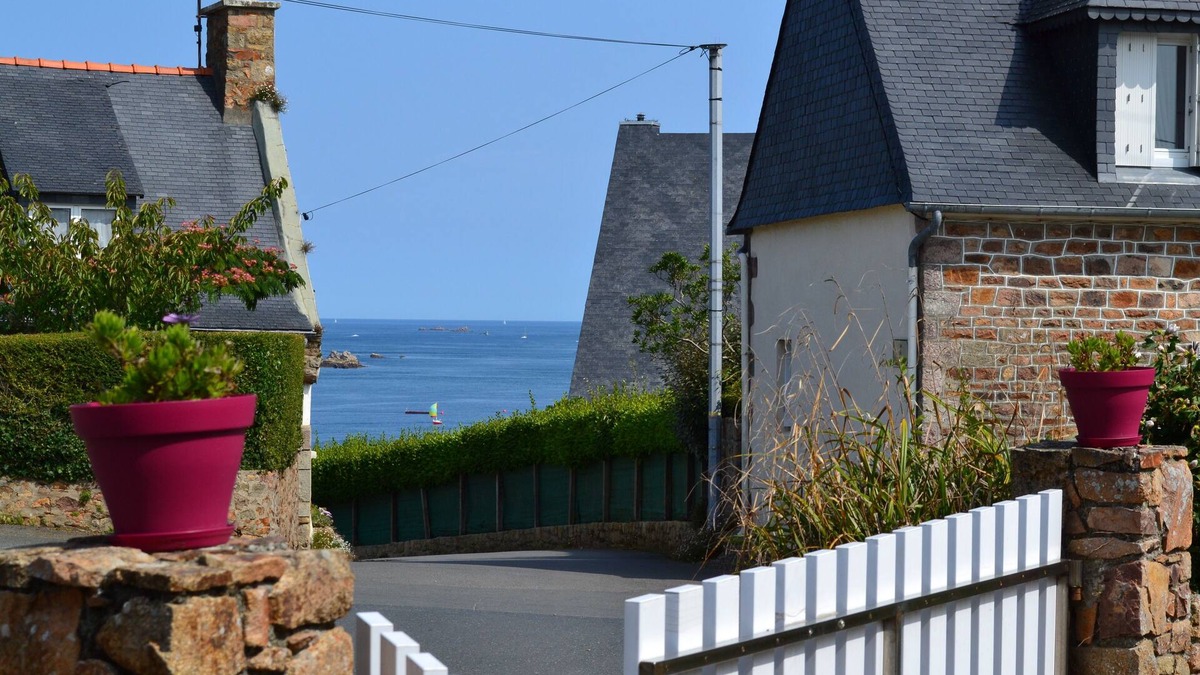 Loguivy House | Sea view, comfortable house in Loguivy-de-la-Mer, near Paimpol