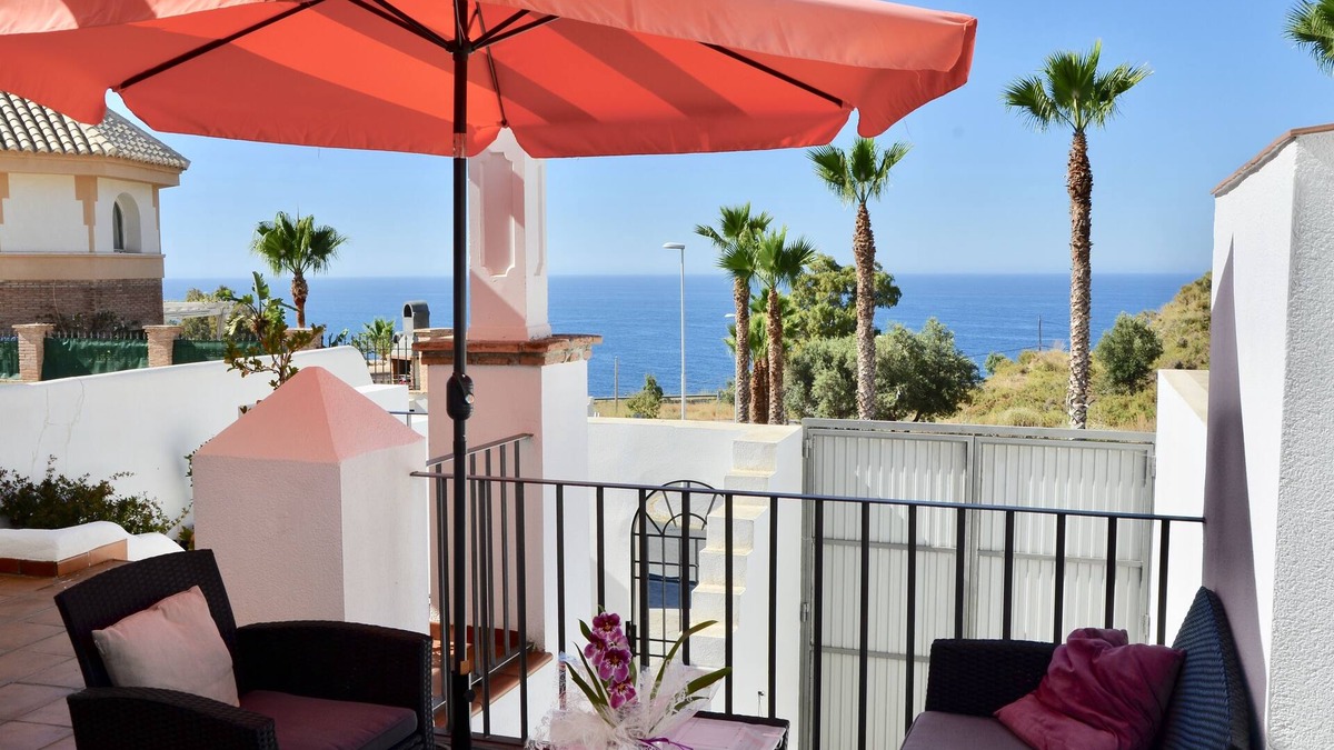 Salobrena House | sea view house with pool