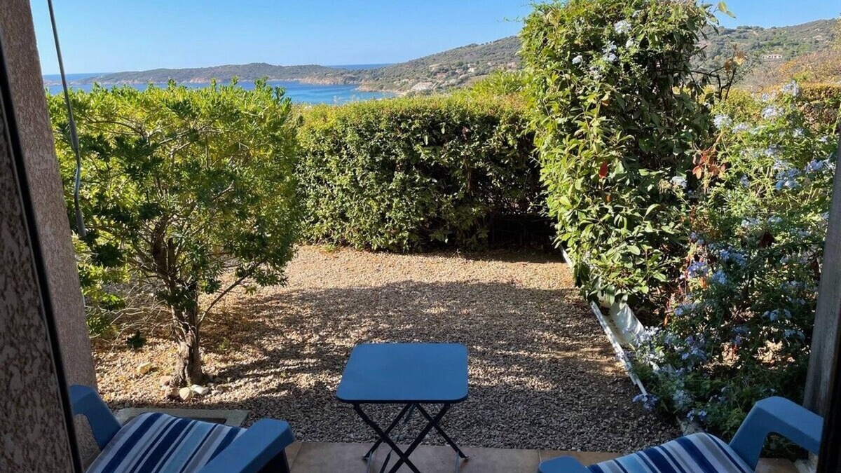 Cargese Apartment | Sea view. Luxury residence in a flower-filled park. 3-star rating