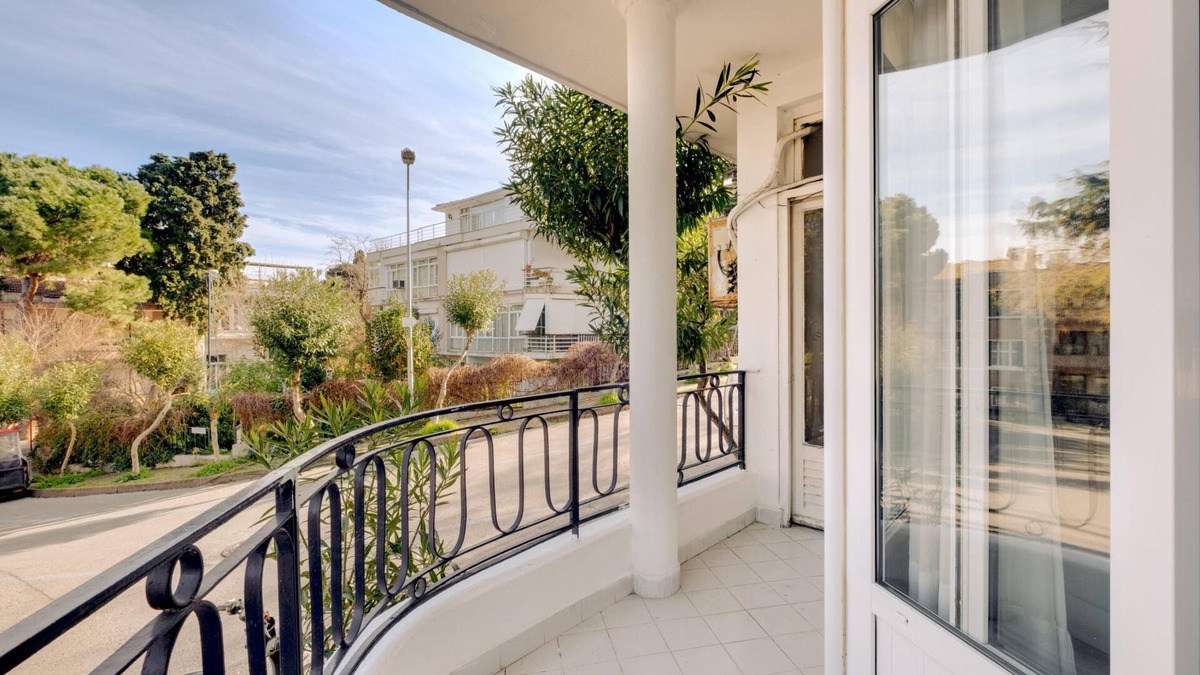 Adalar House | Sea View Retreat in Buyukada, 1 min to Ferry