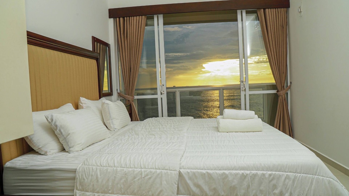 Hendala Apartment | Sea View Sunset Beach luxury Residences Colombo