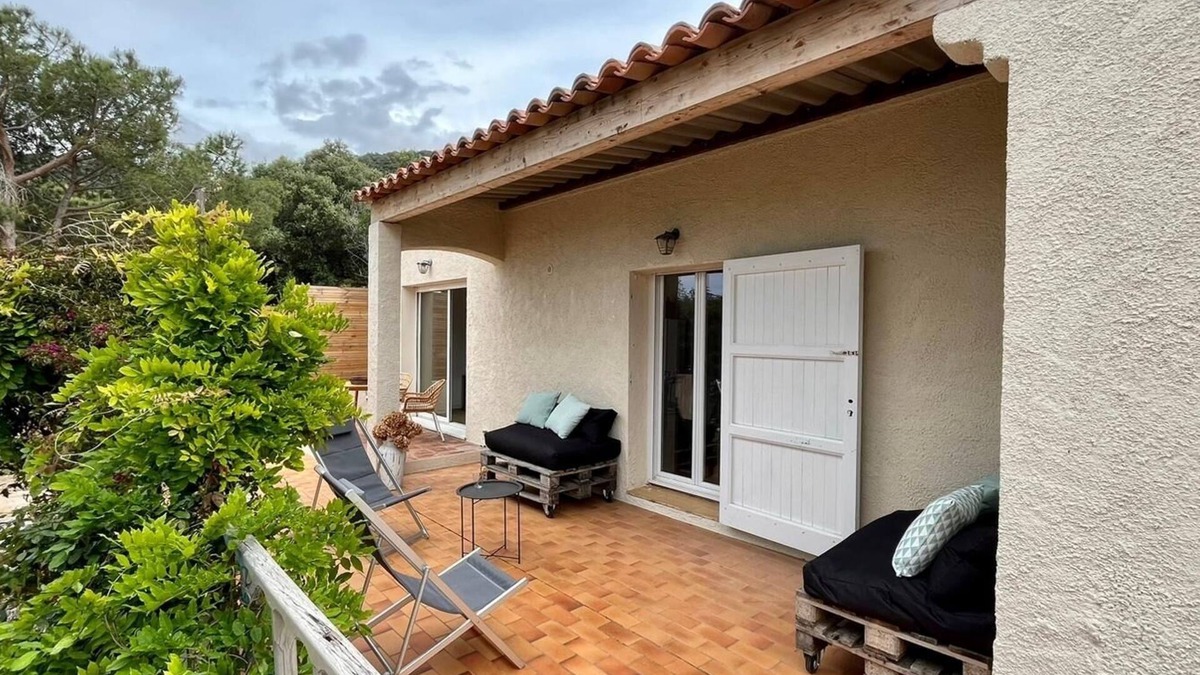 Corbara House | Sea view villa