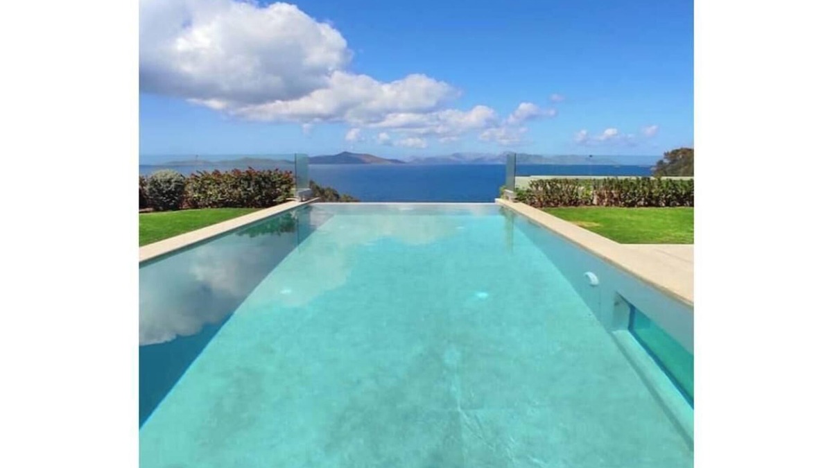 Bodrum City Center Villa | Sea View Villa in Akyarlar w/Infinity Pool