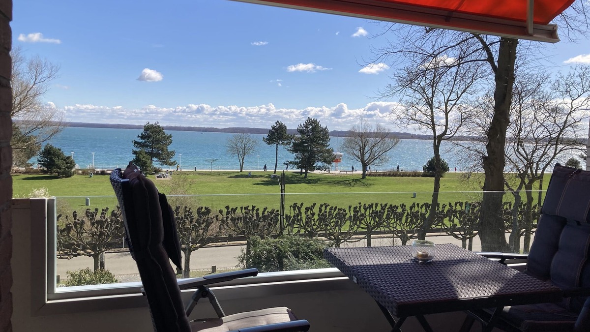 Alt-Travemunde/Ronnau Apartment | Sea view, WLAN, elevator, 2 balconies, shutters, awning, family friendly