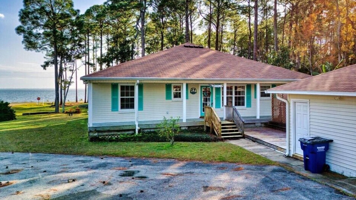 Eastpoint House | Sea You Soon, Bay View, Pet Friendly