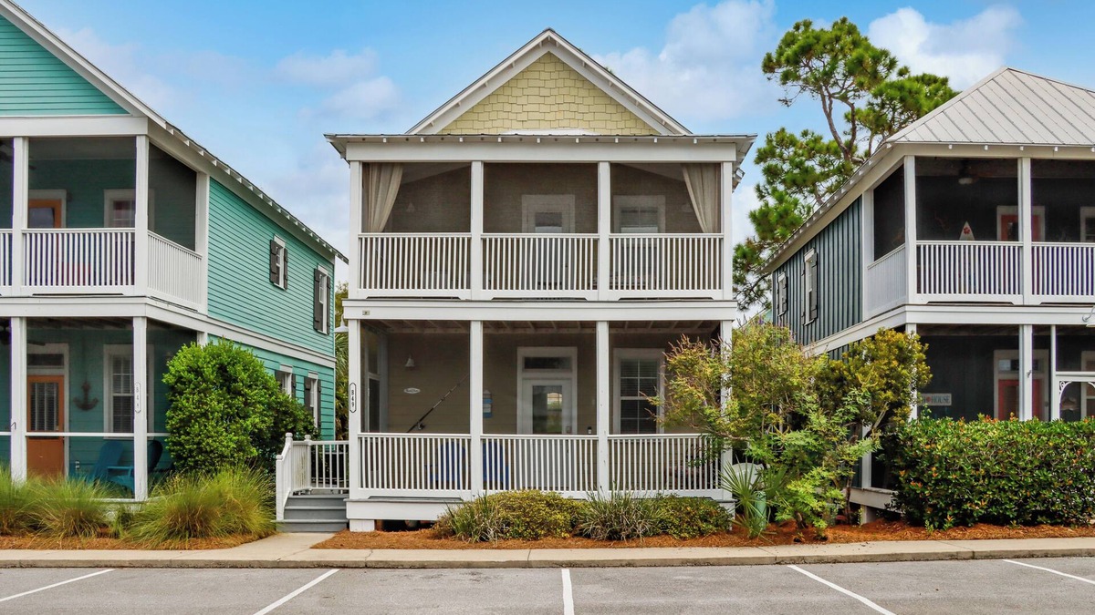 Port St. Joe House | Seabbatical | Pet-Friendly Cottage | Screened Decks + Community Pools 🐾
