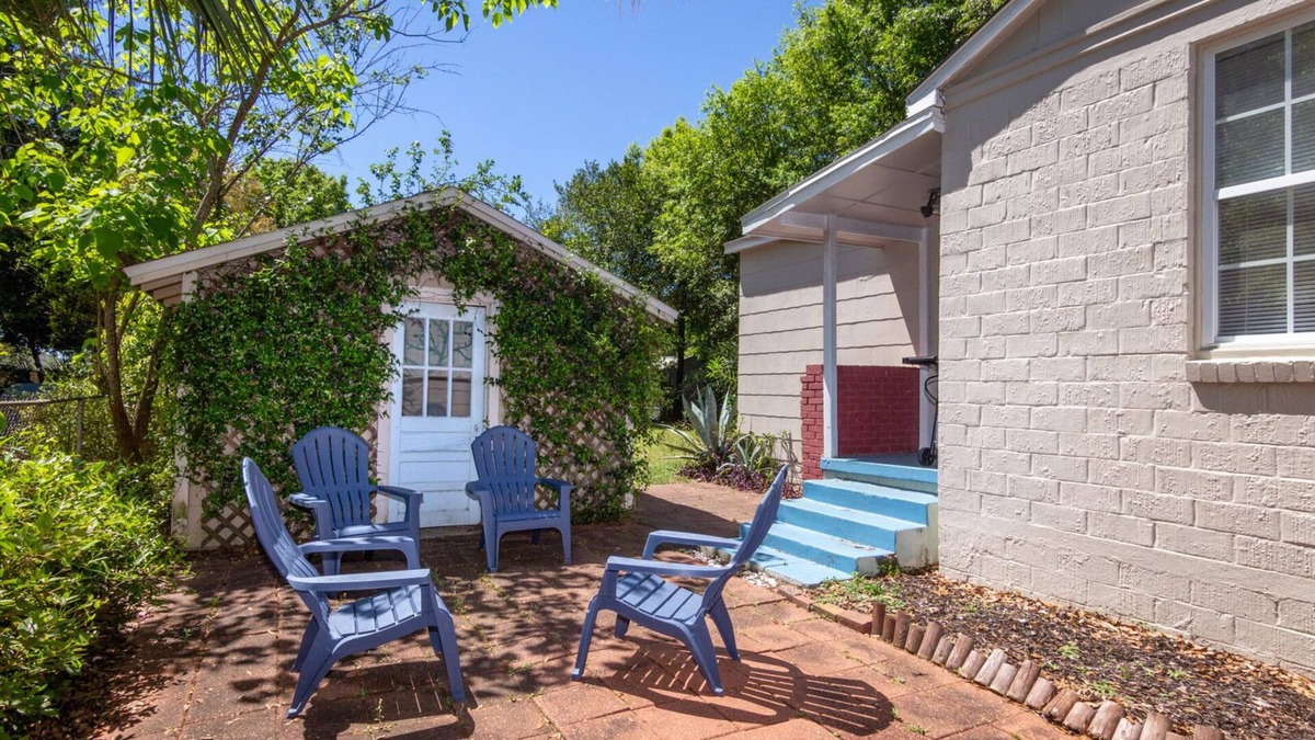 South Pensacola House | Seabird Shack: Dog Friendly, Downtown Pensacola!