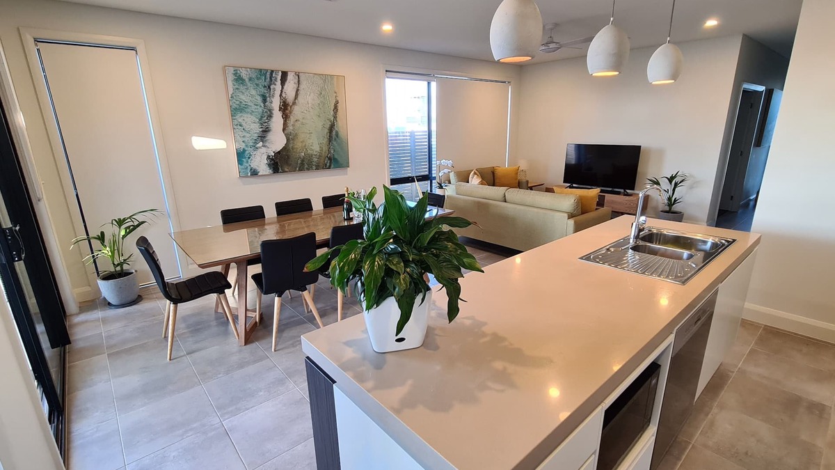 Shell Cove House | Seabreeze at the Marina
