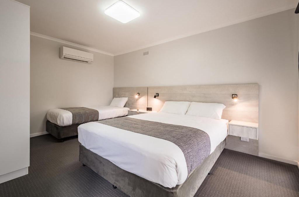 Somerset Hotel | Seabrook Hotel
