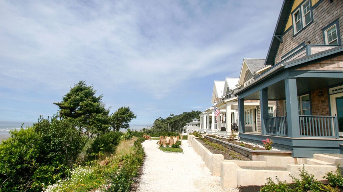 Seabrook House | Seabrook's Beach Mode, enjoy the jaw-dropping, oceanfront view!