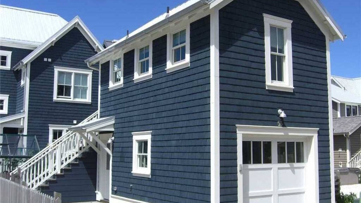 Seabrook House | Seabrook's The Ladybug: A cozy studio for two!