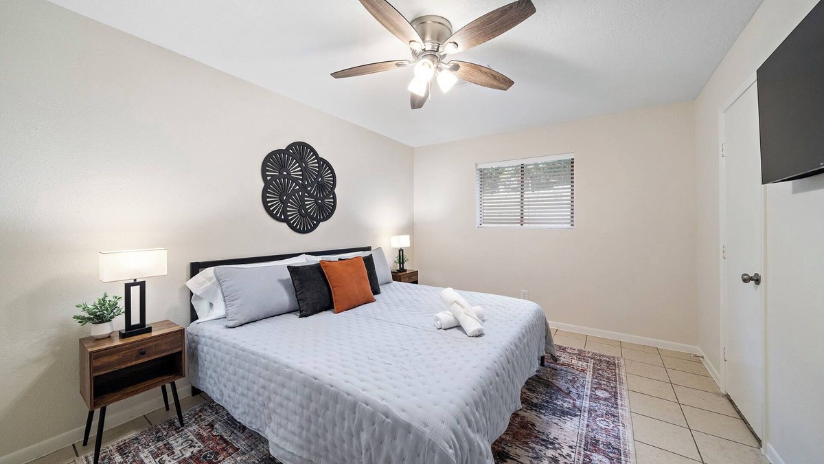 El Lago House | Seabrook Sanctuary – Family Retreat Near the Coast