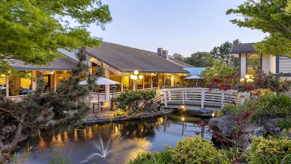 Aptos Hotel | Seacliff Inn Aptos, Tapestry Collection by Hilton