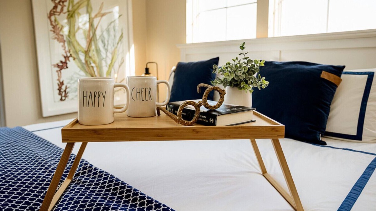 New Buffalo Apartment | Seaclusion Condo on the Harbor