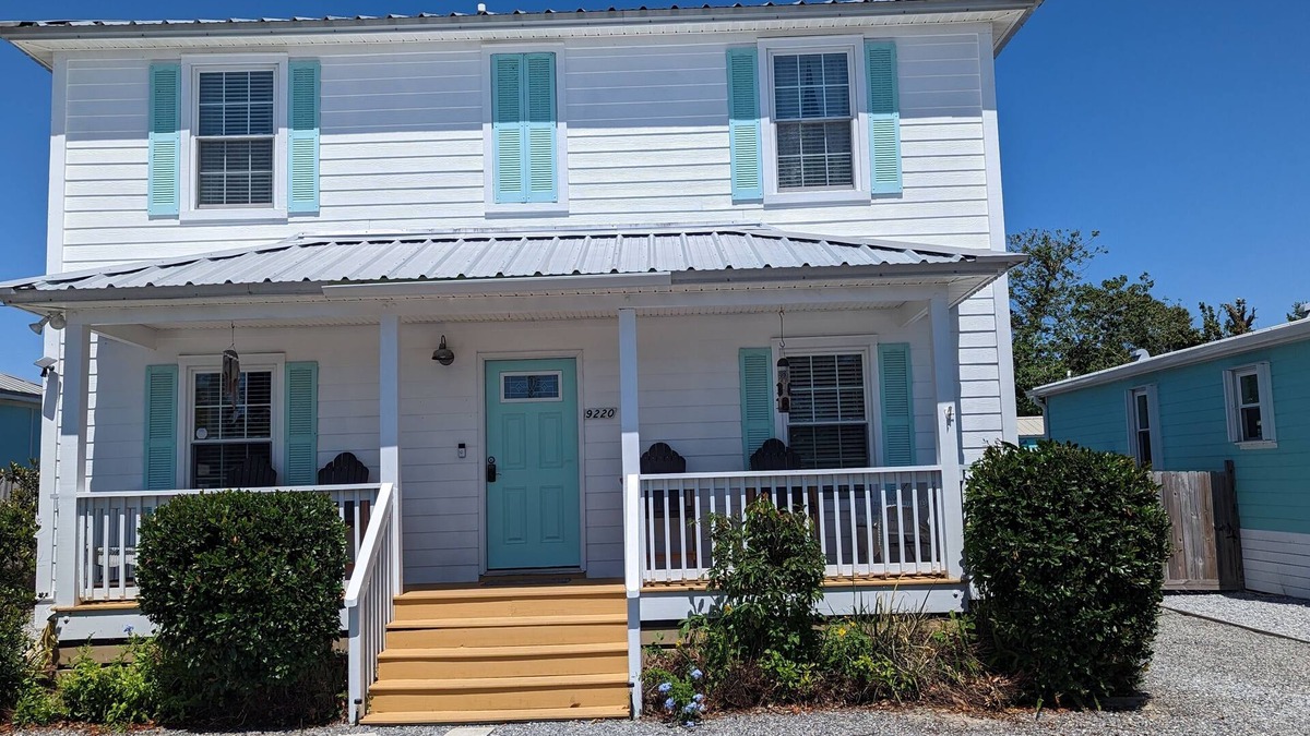 Port St. Joe House | Seadog Beach House-dogs OK-1 block to dogs OK Gulf FL-Mexico Beach-Port St. Joe
