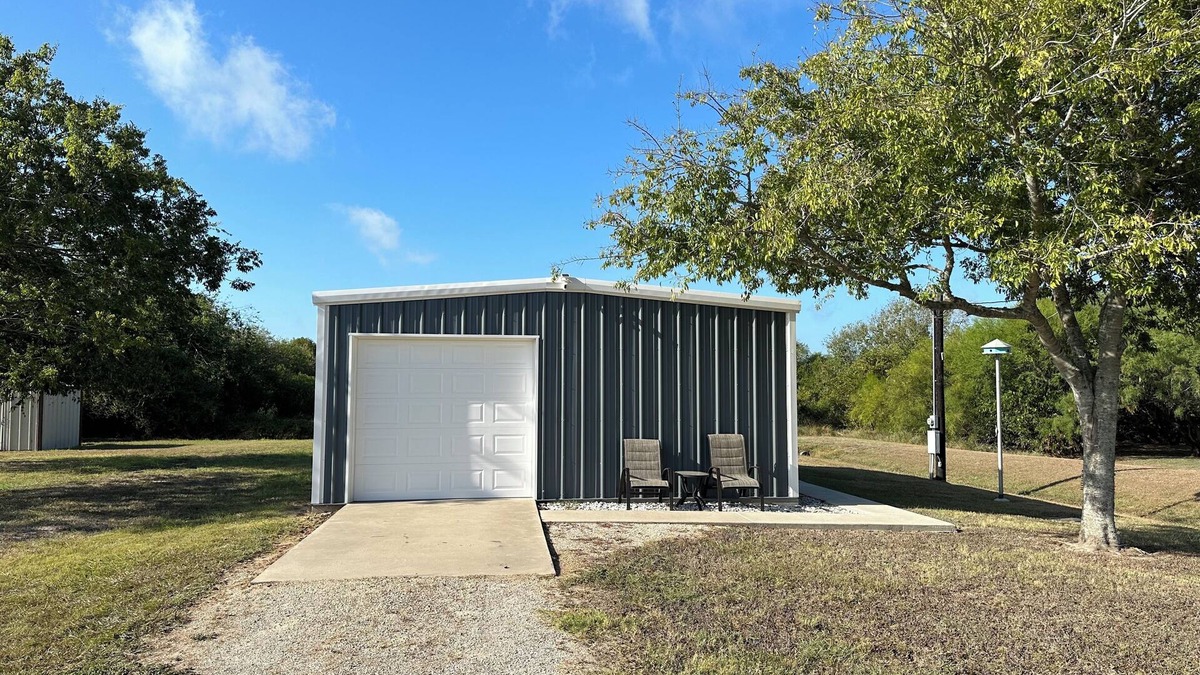 Long Mott House | Seadrift Fishing Casita