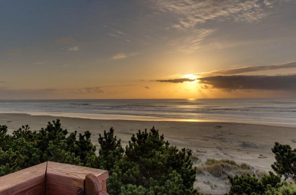 Seal Rock House | Seadrifter Oceanfront Beach House