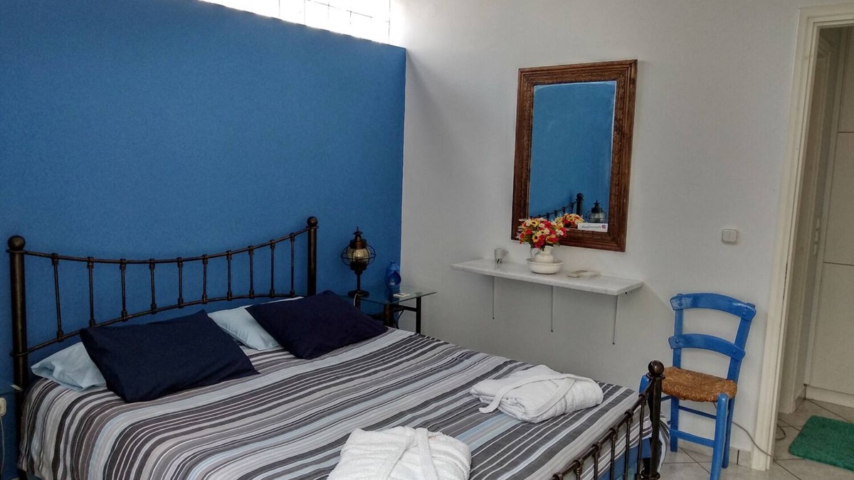 Galaxidi House | Seafarer's Suite - Fully Equipped House in Galaxidi, Phocis, Greece